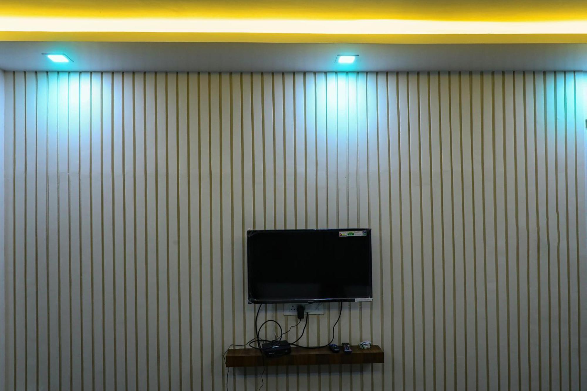 Hotel Jp Residency à Yelagiri Extérieur photo