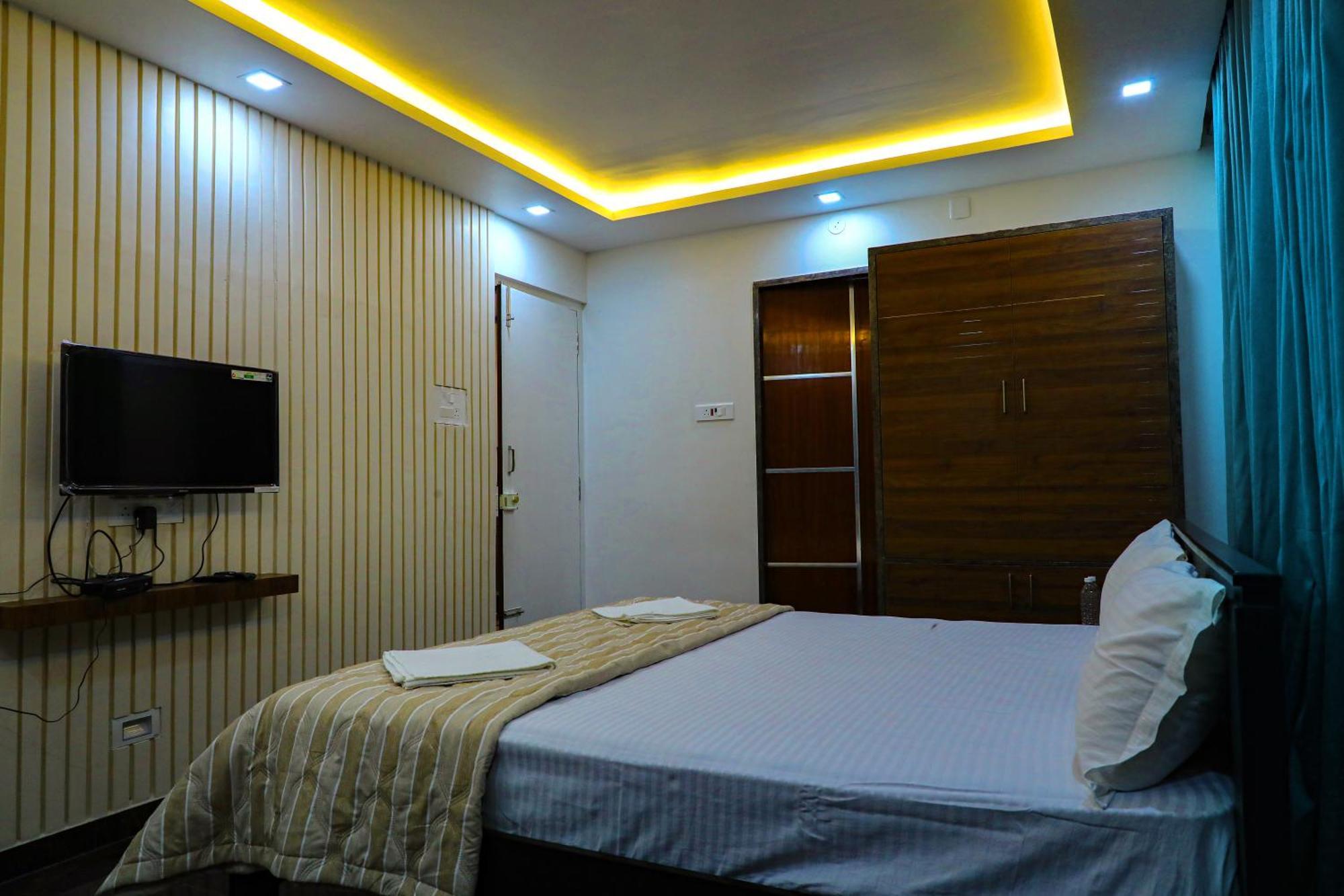 Hotel Jp Residency à Yelagiri Extérieur photo