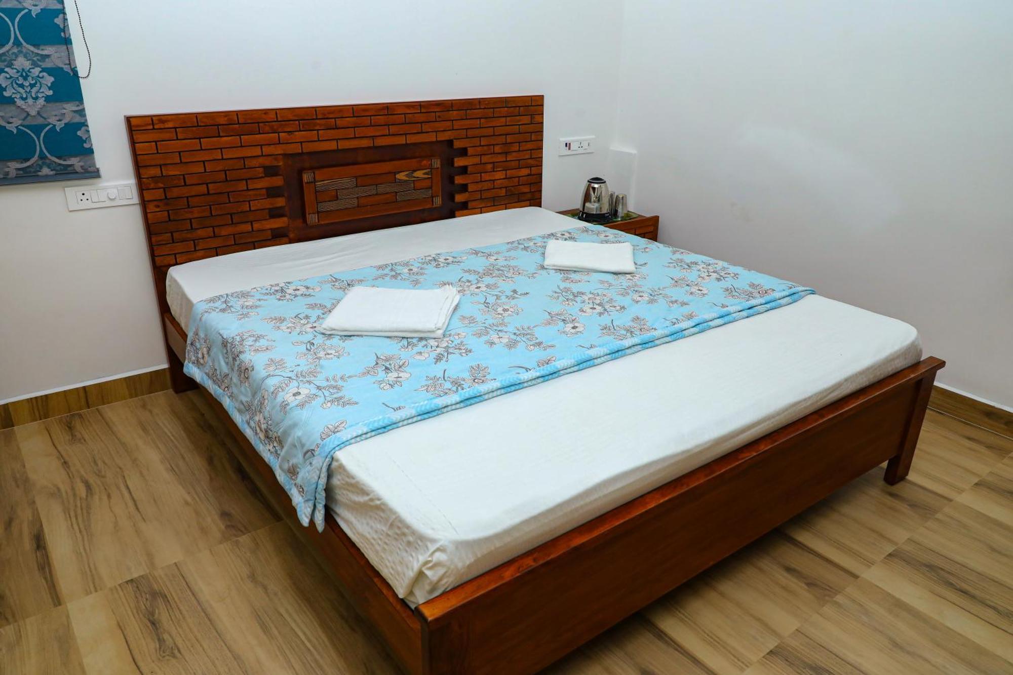 Hotel Jp Residency à Yelagiri Extérieur photo