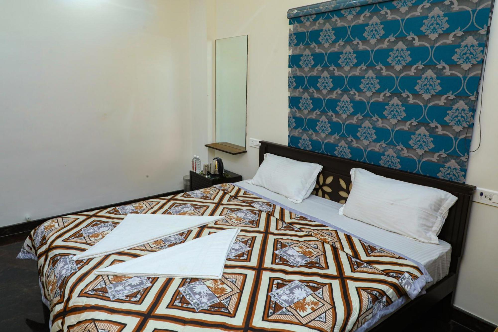Hotel Jp Residency à Yelagiri Extérieur photo