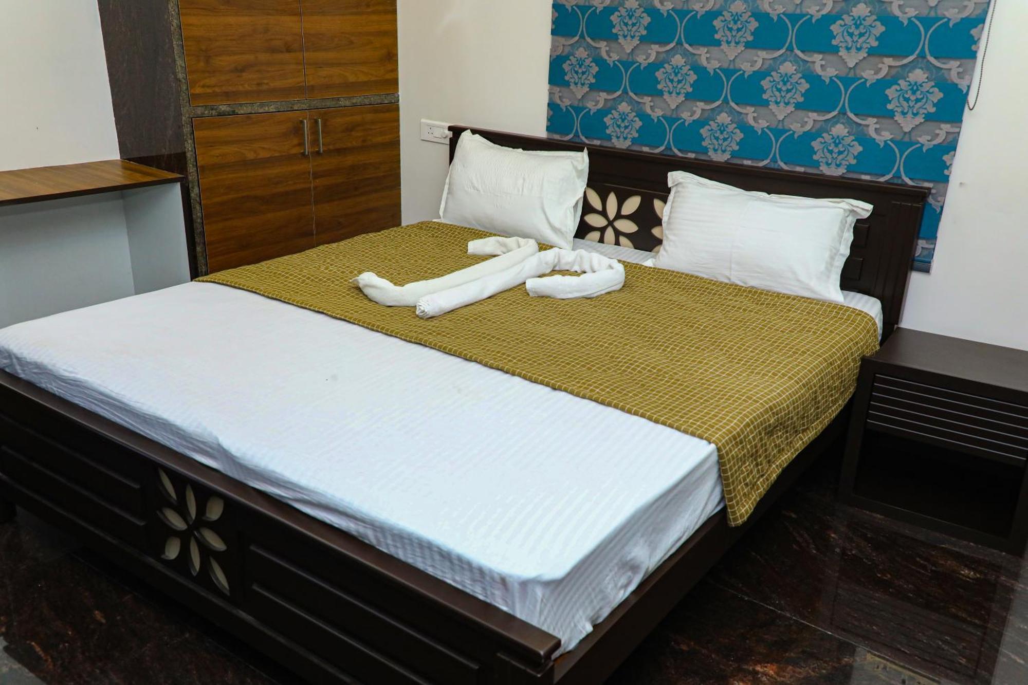 Hotel Jp Residency à Yelagiri Extérieur photo
