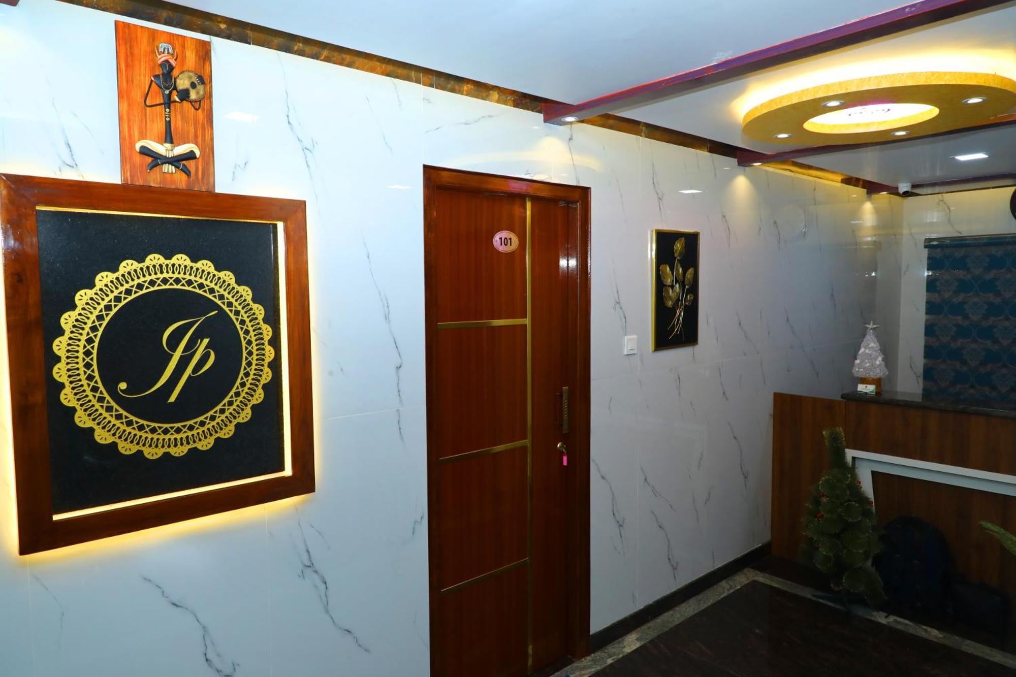 Hotel Jp Residency à Yelagiri Extérieur photo