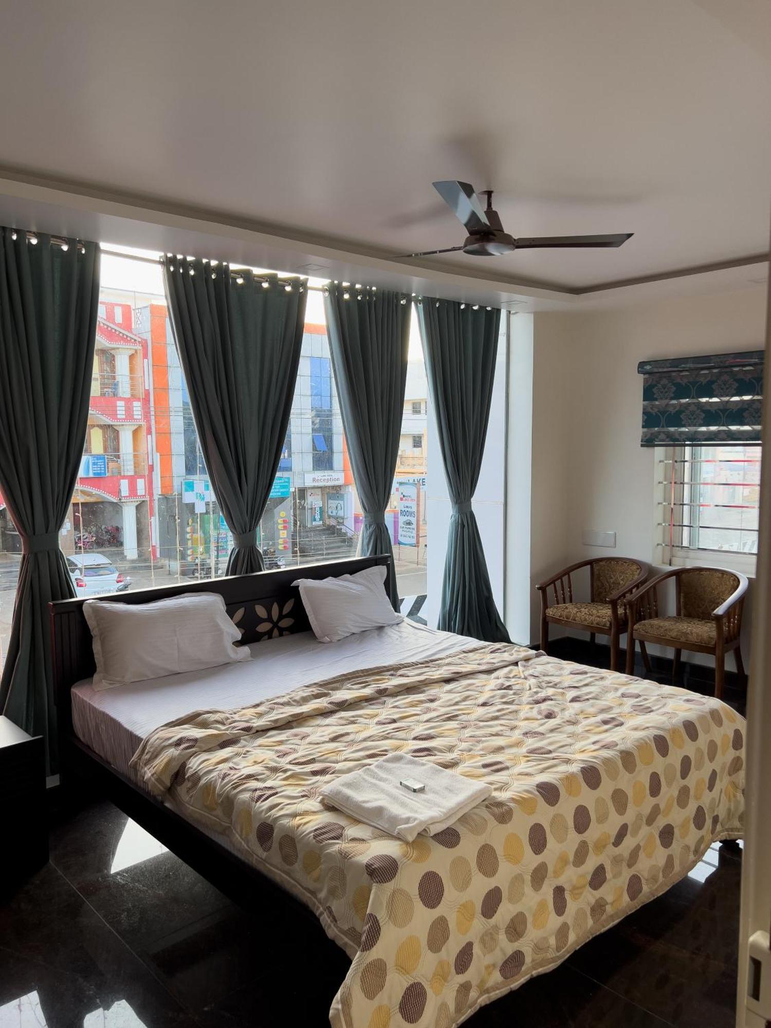Hotel Jp Residency à Yelagiri Extérieur photo
